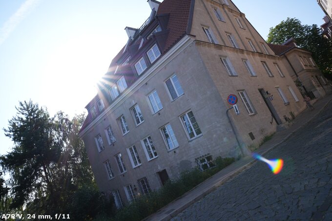 Samyang AF 14-24 mm f/2.8 FE - Odblaski