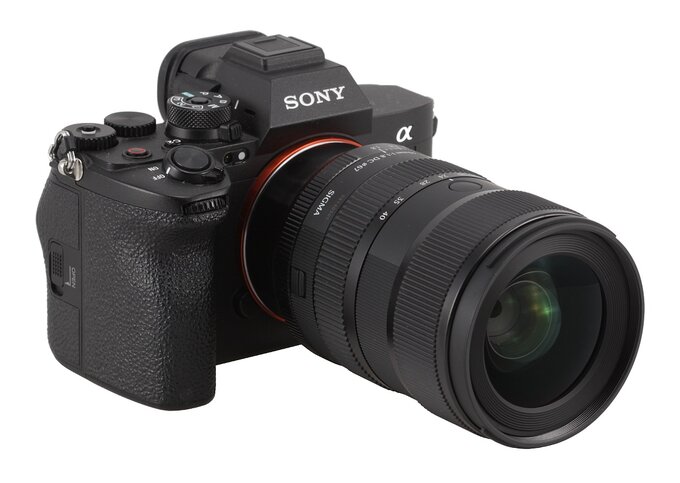 Sigma A 17-40 mm f/1.8 DC - Wstp