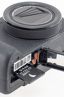 Canon PowerShot V1 - Budowa i jako wykonania