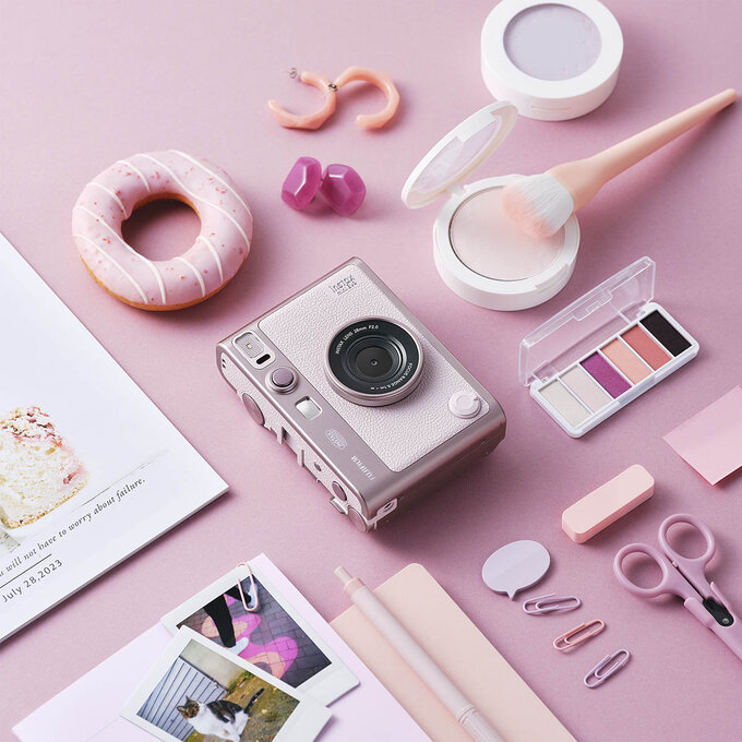 instax mini Evo Gentle Rose