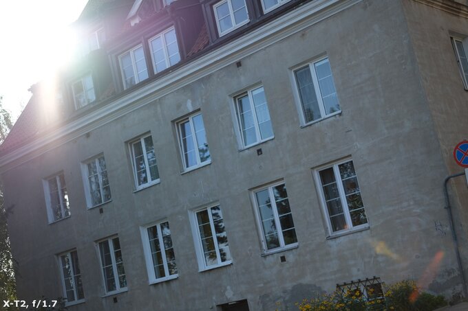 Viltrox AF 35 mm f/1.7 Air - Odblaski