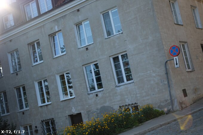 Viltrox AF 35 mm f/1.7 Air - Odblaski