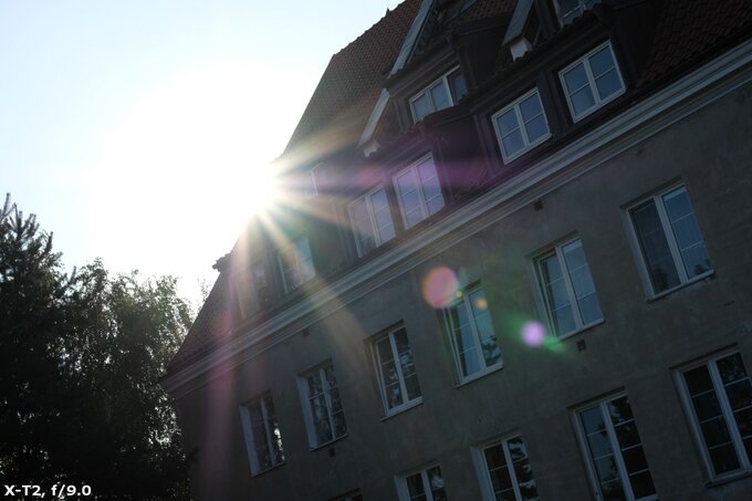 Viltrox AF 35 mm f/1.7 Air - Odblaski