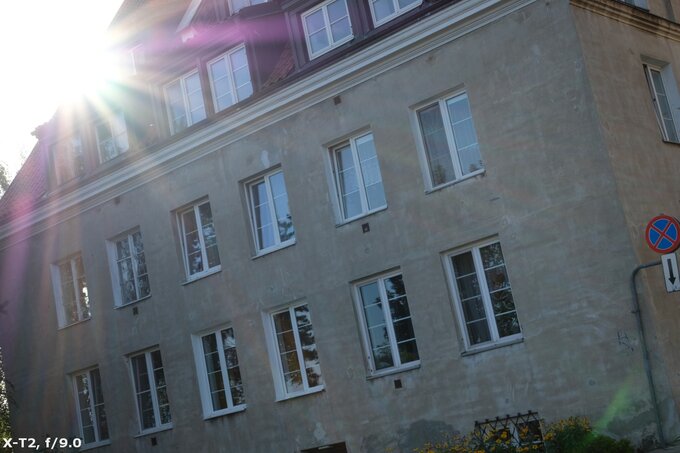 Viltrox AF 35 mm f/1.7 Air - Odblaski