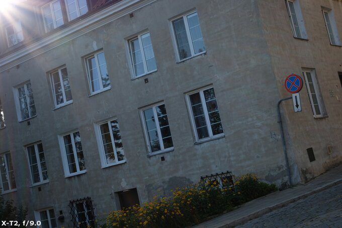 Viltrox AF 35 mm f/1.7 Air - Odblaski