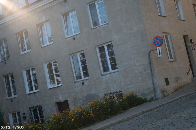 Viltrox AF 35 mm f/1.7 Air - Odblaski