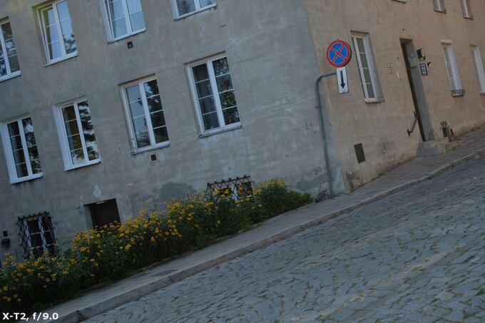 Viltrox AF 35 mm f/1.7 Air - Odblaski