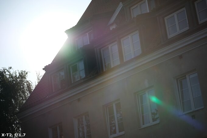 Viltrox AF 56 mm f/1.7 Air - Odblaski