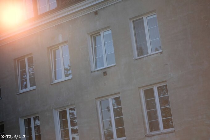 Viltrox AF 56 mm f/1.7 Air - Odblaski