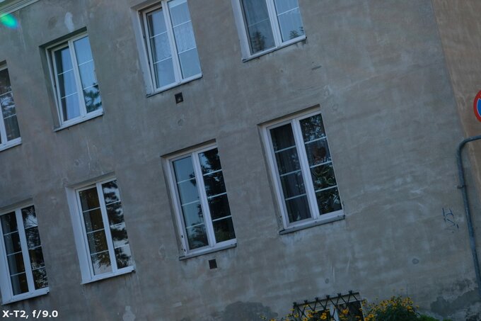 Viltrox AF 56 mm f/1.7 Air - Odblaski