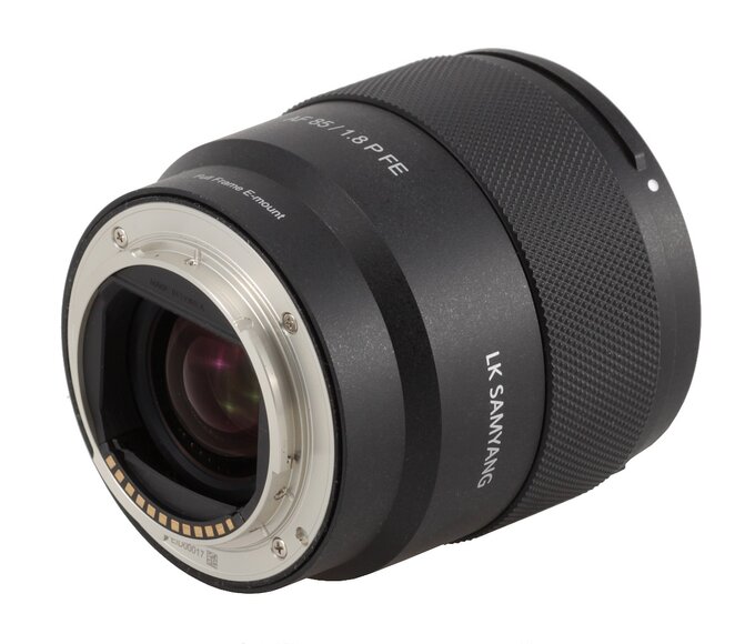 Samyang AF 85 mm f/1.8 P FE - Budowa i jako wykonania