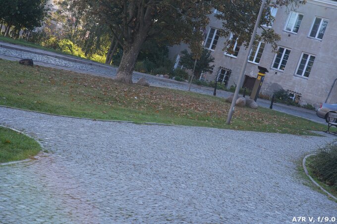 Samyang AF 85 mm f/1.8 P FE - Odblaski