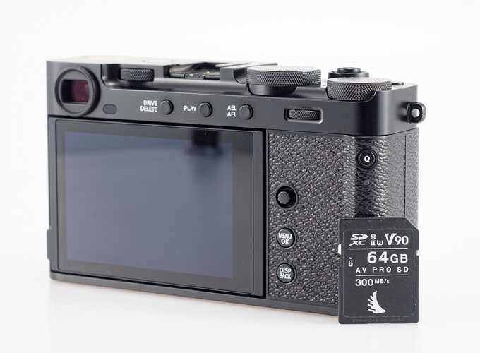 Fujifilm X-E5 - Uytkowanie i ergonomia