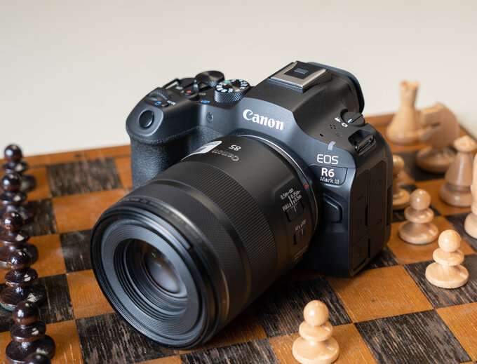 Canon EOS R6 Mark III i RF 45 mm f/1.2 STM w naszych r�kach - Canon EOS R6 Mark III i&nbsp;RF 45&nbsp;mm f/1.2 STM w&nbsp;naszych r�kach