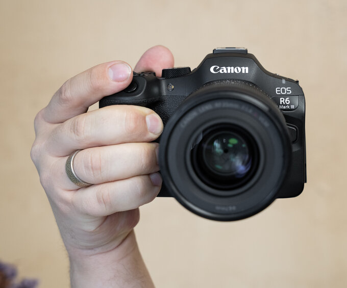 Canon EOS R6 Mark III i RF 45 mm f/1.2 STM w naszych r�kach - Canon EOS R6 Mark III i&nbsp;RF 45&nbsp;mm f/1.2 STM w&nbsp;naszych r�kach