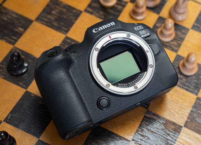 Canon EOS R6 Mark III i RF 45 mm f/1.2 STM w naszych r�kach - Canon EOS R6 Mark III i&nbsp;RF 45&nbsp;mm f/1.2 STM w&nbsp;naszych r�kach