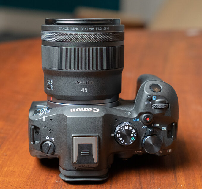 Canon EOS R6 Mark III i RF 45 mm f/1.2 STM w naszych r�kach - Canon EOS R6 Mark III i&nbsp;RF 45&nbsp;mm f/1.2 STM w&nbsp;naszych r�kach