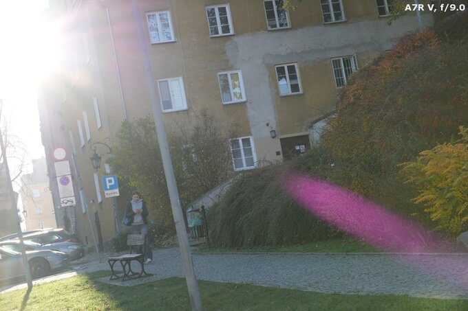 Viltrox AF 85 mm f/2 EVO - Odblaski