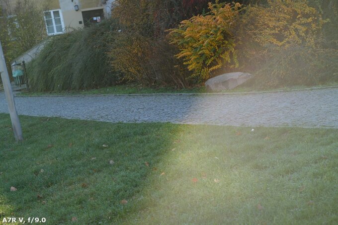 Viltrox AF 85 mm f/2 EVO - Odblaski