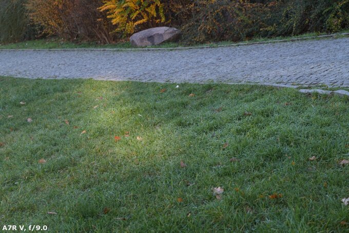 Viltrox AF 85 mm f/2 EVO - Odblaski