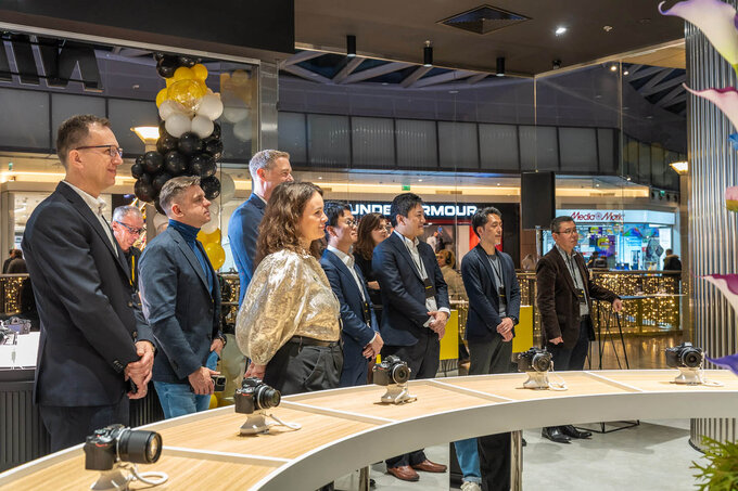Otwarcie salonu Nikon Plaza w Warszawie - Otwarcie salonu Nikon Plaza w Warszawie