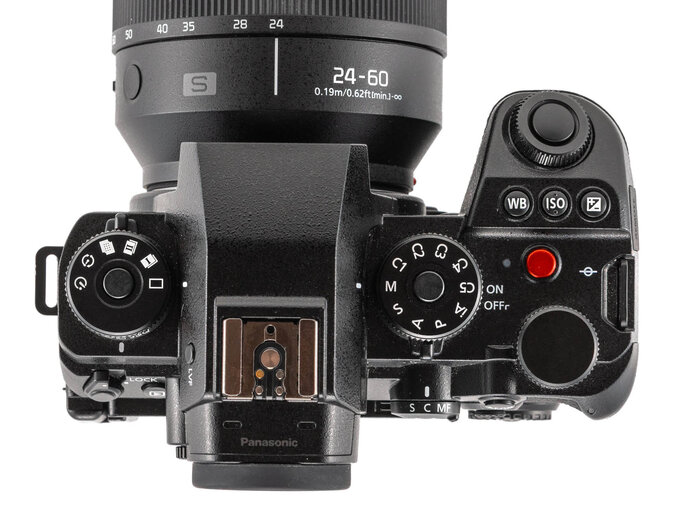 Panasonic Lumix S1 II - test trybu filmowego - Budowa i ergonomia Panasonic Lumix S1 II - test trybu filmowego - Budowa i ergonomia