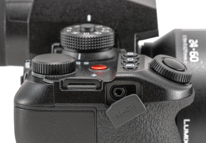 Panasonic Lumix S1 II - test trybu filmowego - Budowa i ergonomia Panasonic Lumix S1 II - test trybu filmowego - Budowa i ergonomia