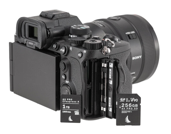 Sony A7 V - test trybu filmowego - Budowa i ergonomia