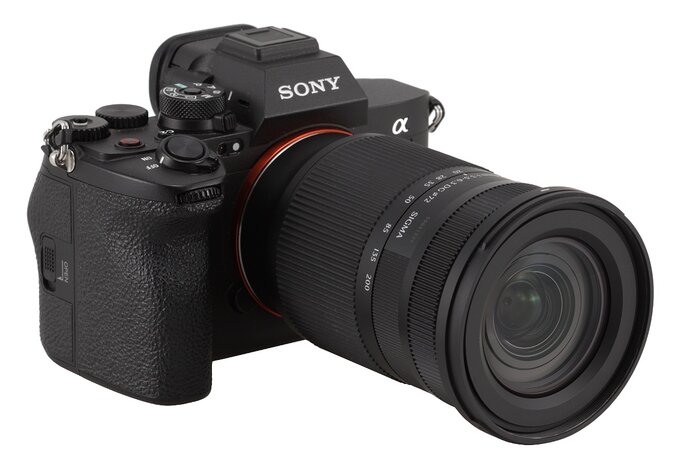 Sigma C 20-200 mm f/3.5-6.3 DG - Wst�p