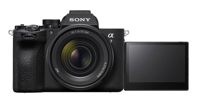 Sony A7V iSony FE 28-70mm f/3.5–5.6 OSS II