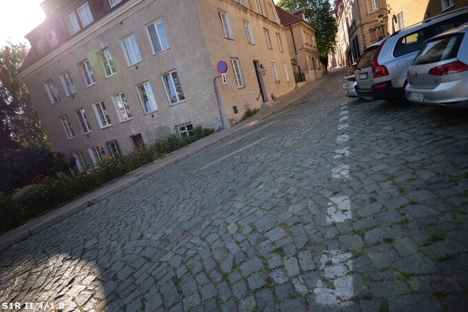 Panasonic Lumix S 18 mm f/1.8 - Odblaski