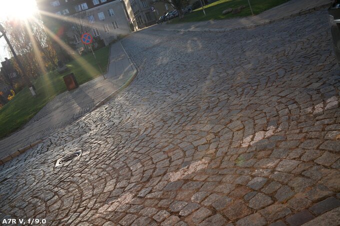 Viltrox AF 35 mm f/1.2 LAB - Odblaski