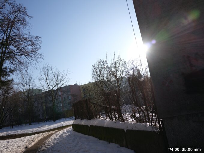 Fujifilm GFX100RF - Optyka