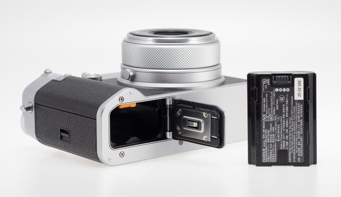 Fujifilm GFX100RF - Budowa i jako�� wykonania