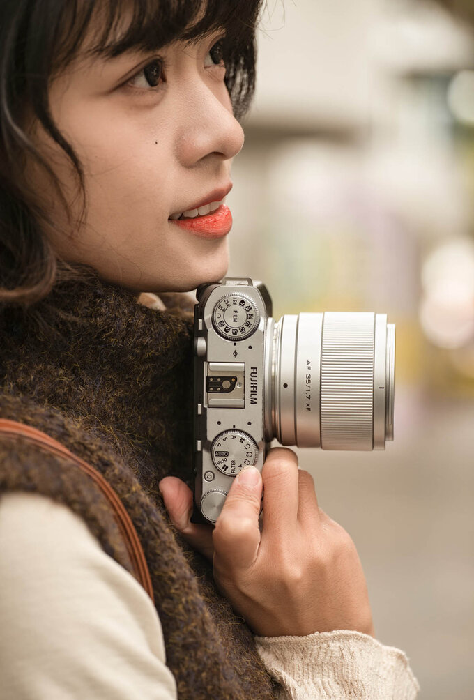 Srebrne obiektywy Viltrox