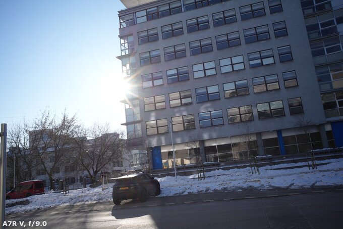 Voigtlander Apo Lanthar 28 mm f/2 Aspherical - Odblaski