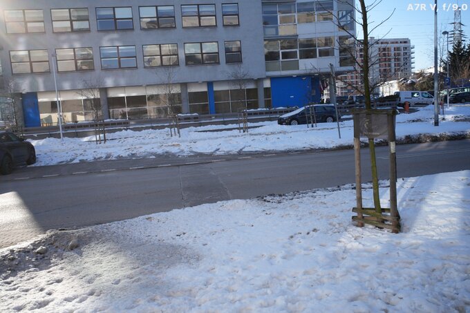 Voigtlander Apo Lanthar 28 mm f/2 Aspherical - Odblaski