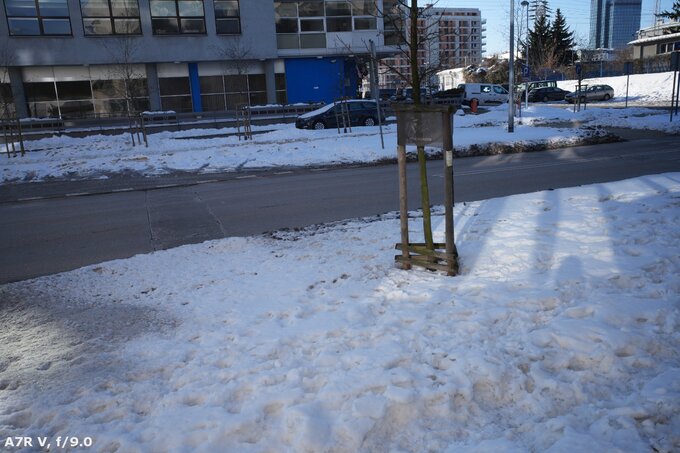 Voigtlander Apo Lanthar 28 mm f/2 Aspherical - Odblaski