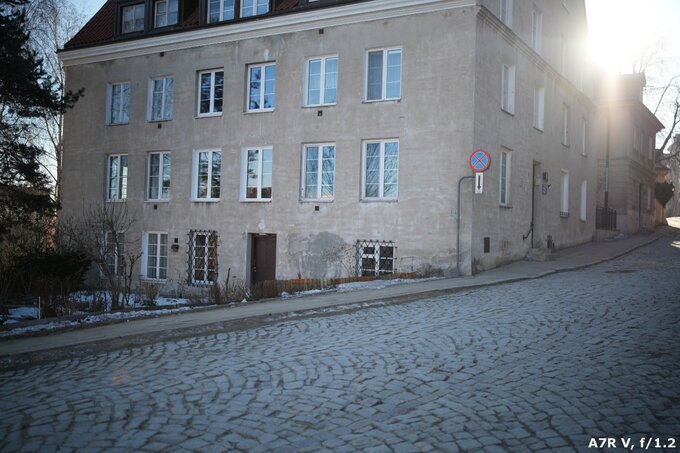 Sigma A 35 mm f/1.2 DG II - Odblaski