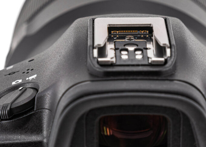 Canon EOS R6 Mark III - test trybu filmowego - Budowa i ergonomia