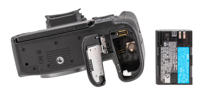 Canon EOS R6 Mark III - test trybu filmowego - Budowa i ergonomia