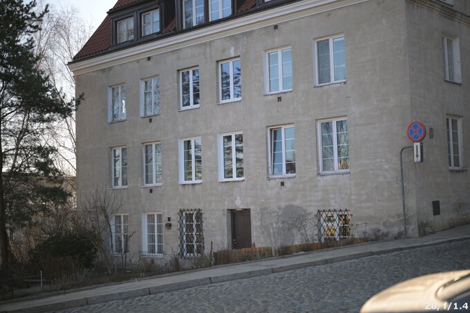 Viltrox AF 50 mm f/1.4 Pro - Odblaski