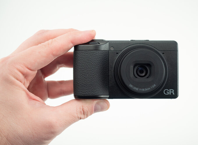 Ricoh GR IV - U�ytkowanie i ergonomia