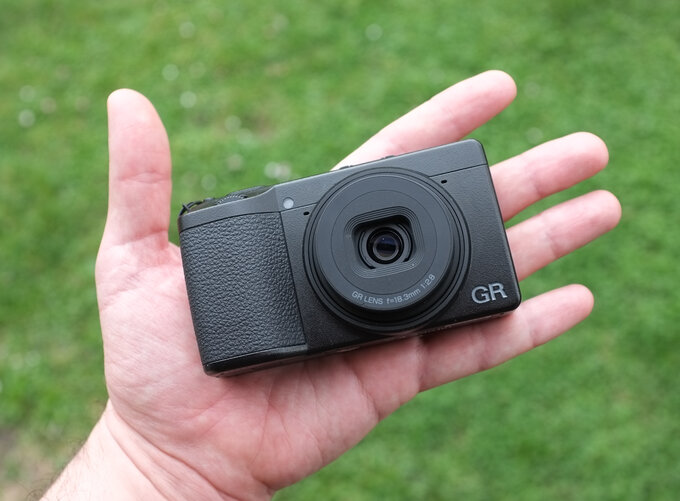 Ricoh GR IV - U�ytkowanie i ergonomia