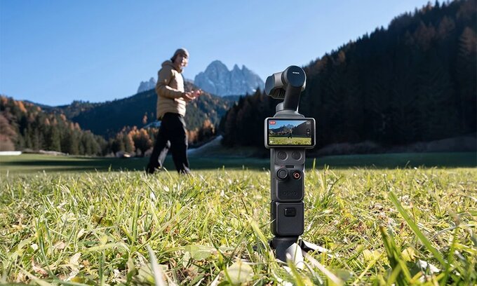 DJI Osmo Pocket 4