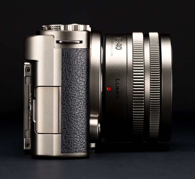 Panasonic Lumix S9 Black Titanium Edition