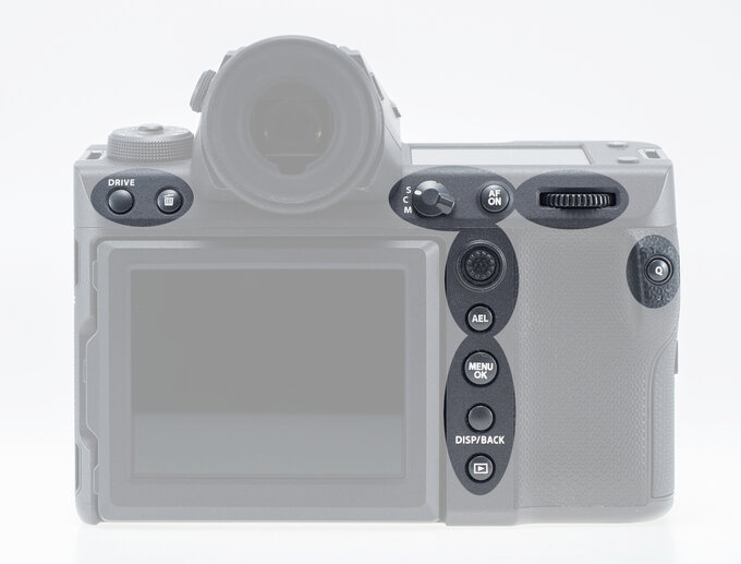 Fujifilm GFX 100 II - Budowa, jakość wykonania i funkcjonalność Fujifilm GFX 100 II - Budowa, jakość wykonania i funkcjonalność