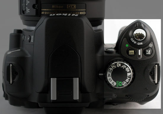 Nikon D40x - Jako wykonania i ergonomia