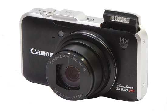 Test wakacyjnych kompaktów 2011 - Canon PowerShot SX230 HS - test aparatu