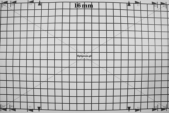 Sony DT 16-105 mm f/3.5-5.6 - Dystorsja Sony DT 16-105 mm f/3.5-5.6 - Dystorsja